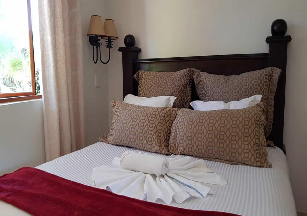 Blue Mango Lodge Kempton Park Exterior foto